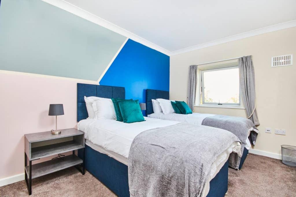 New - The Chique Scandic Cambridge Abode - Parking Εξωτερικό φωτογραφία