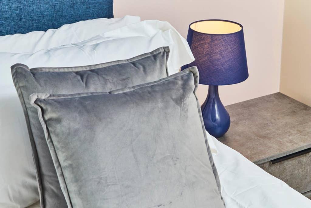New - The Chique Scandic Cambridge Abode - Parking Εξωτερικό φωτογραφία