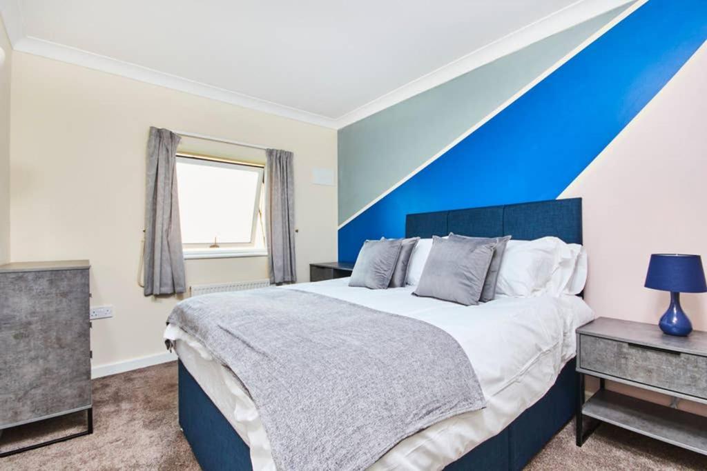 New - The Chique Scandic Cambridge Abode - Parking Εξωτερικό φωτογραφία